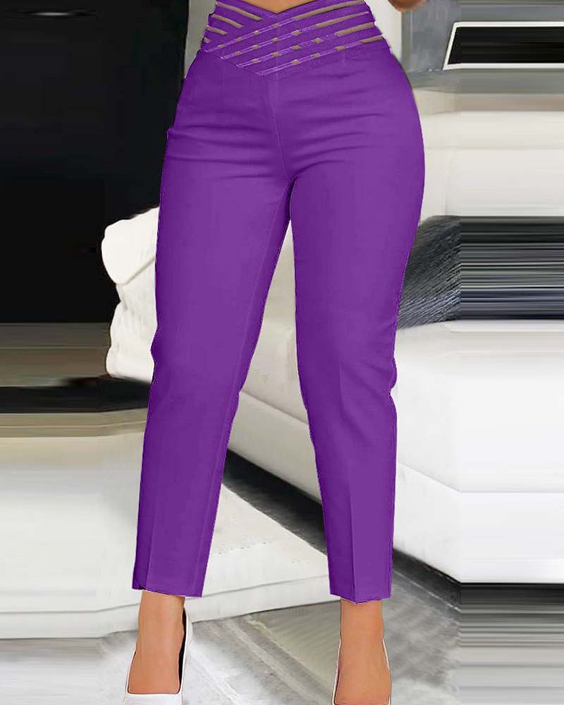 Cut-Out Belt Commuter Tapered Pants