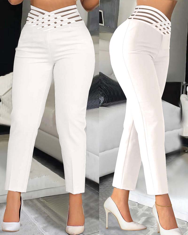 Cut-Out Belt Commuter Tapered Pants