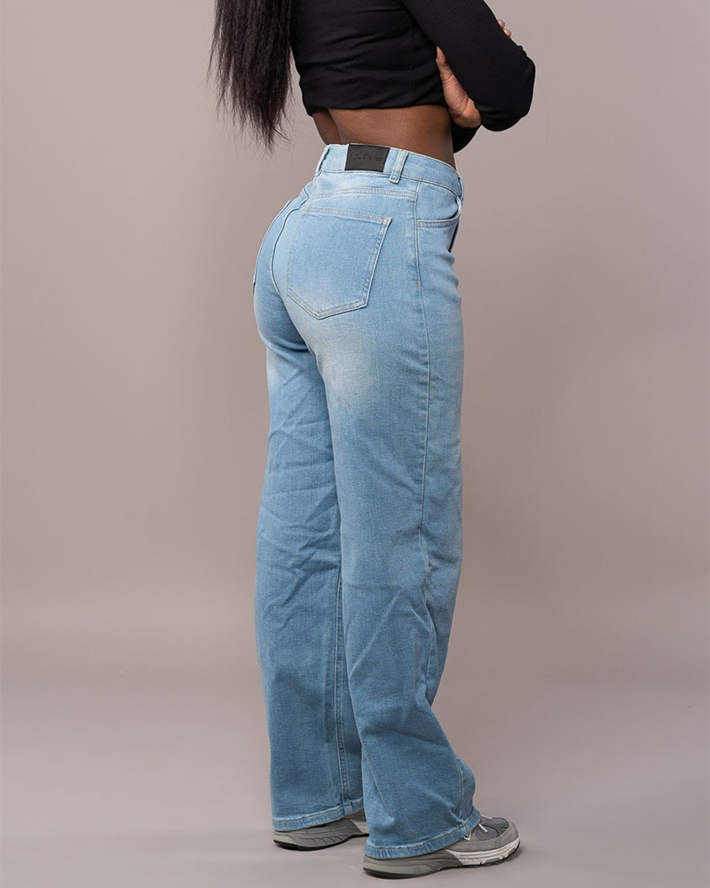 Form-flattering Jeans