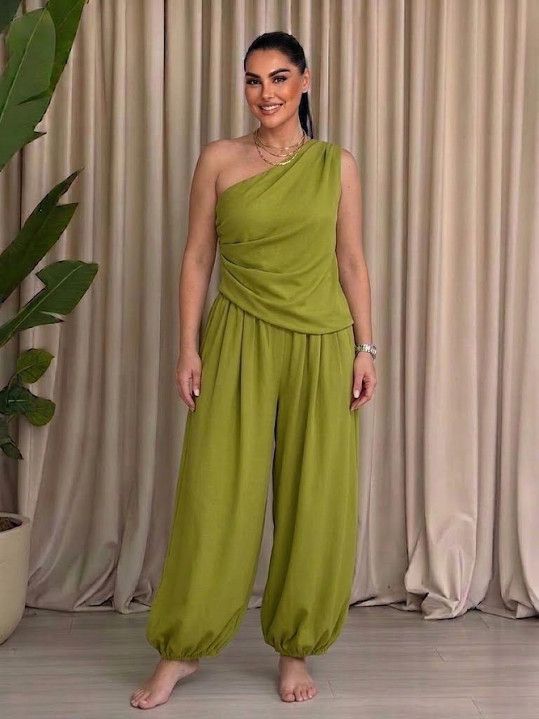 Minimalist Solid-Color Casual Women Set
