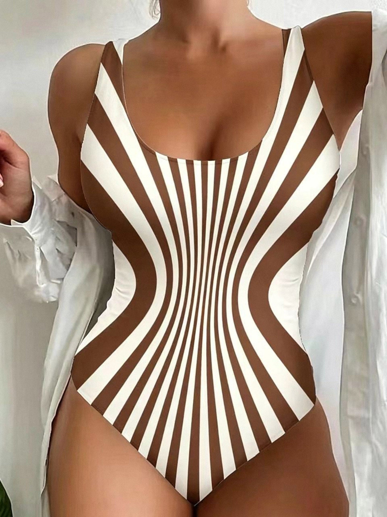 Sexy Strappy Striped Quick-Dry One-Piece Swimsuit