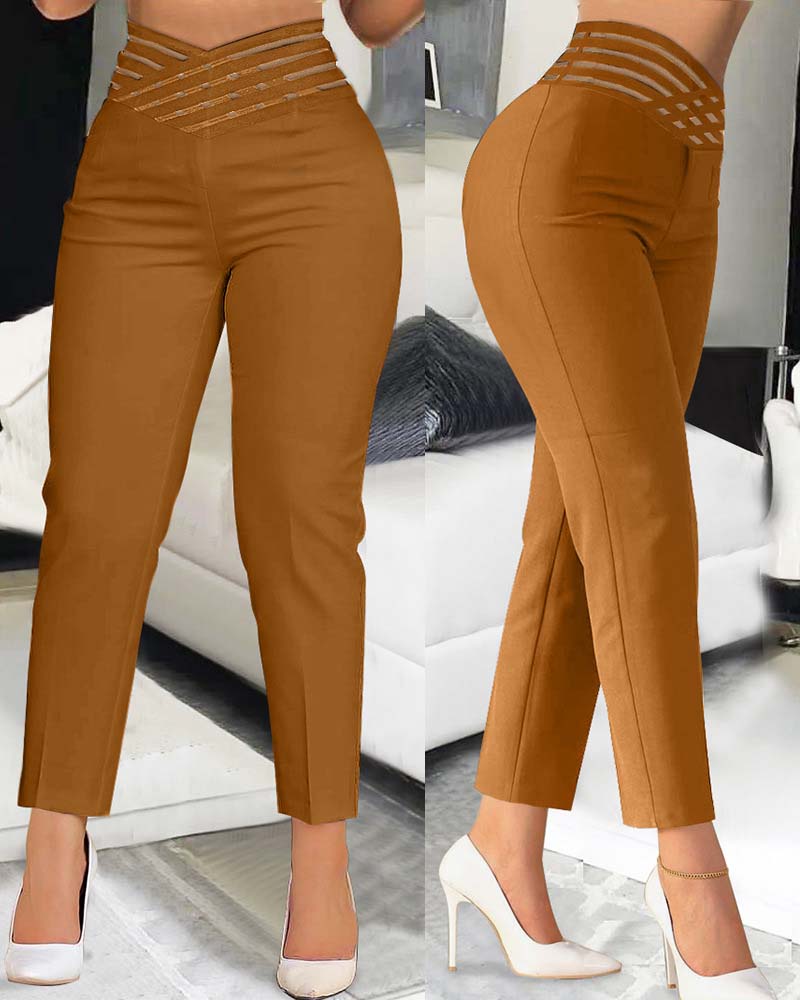 Cut-Out Belt Commuter Tapered Pants